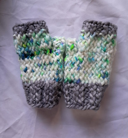 Winter green/grey Fingerless Gloves