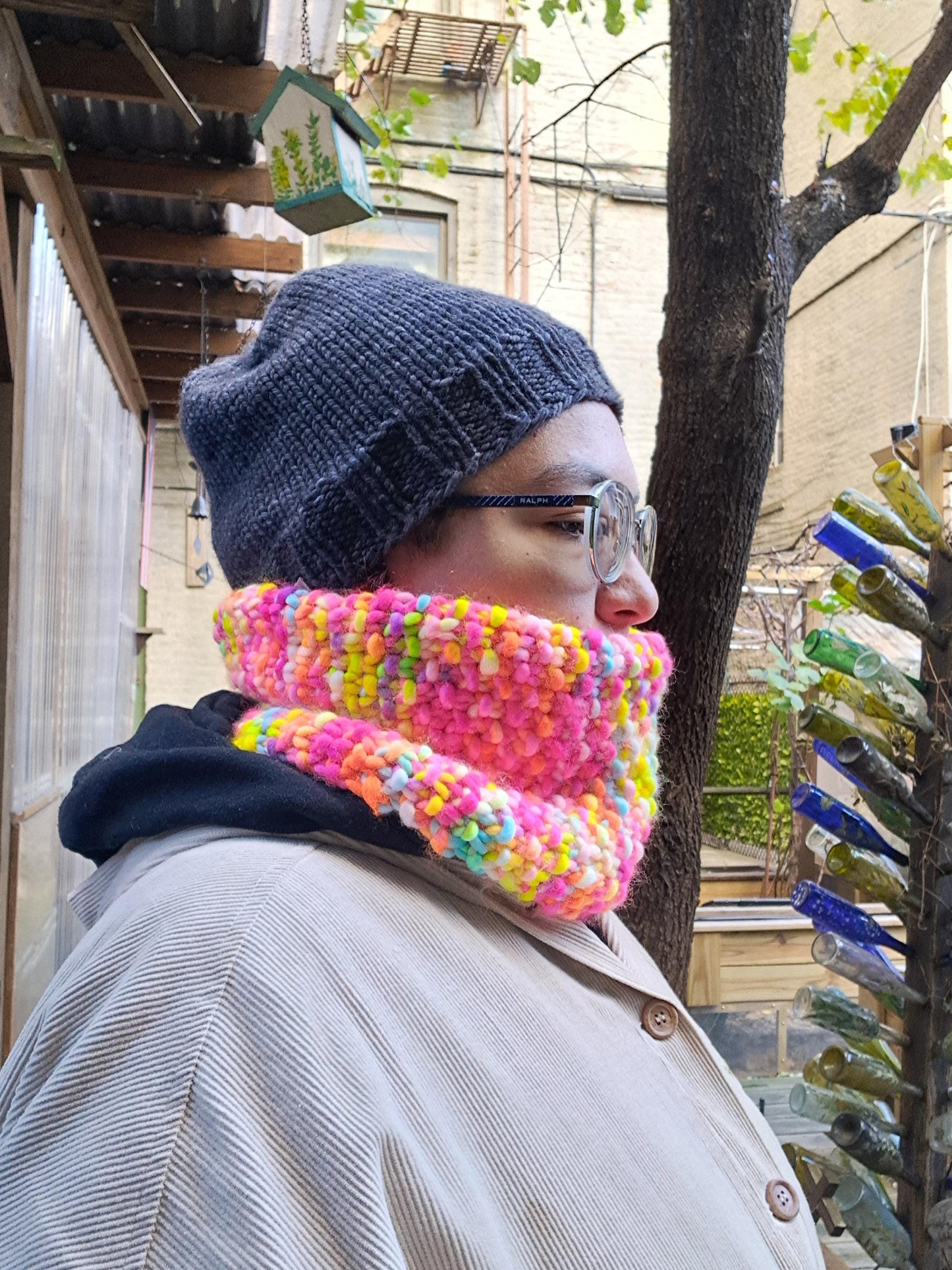 Bright and loud Snood