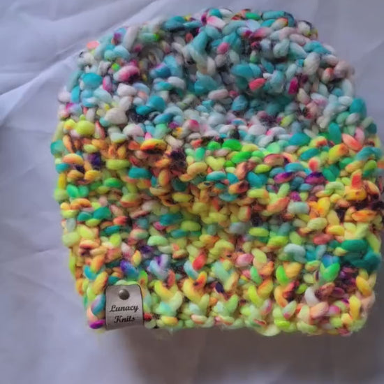 Neon blue/yellow Chunky hat